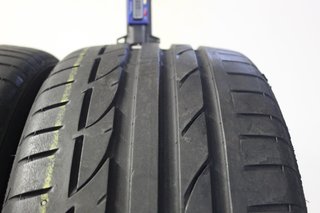 2 Gomme Usate 235/45 R18 95Y Bridgestone
