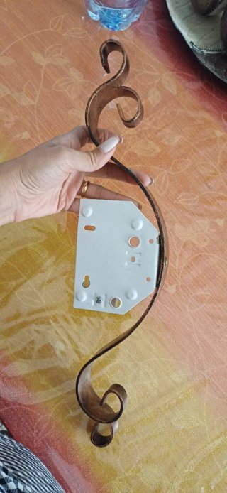 Plafoniera in ferro battuto