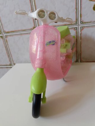 Lotto Mattel Vespa e bicicletta per Barbie