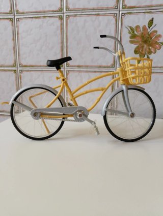 Lotto Mattel Vespa e bicicletta per Barbie