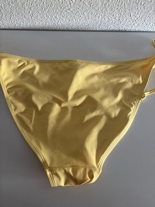 Braguita bikini amarilla