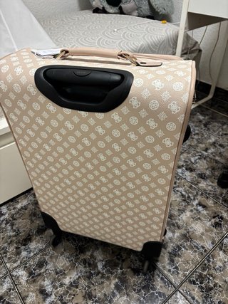 Maleta Guess Beige y Dorada