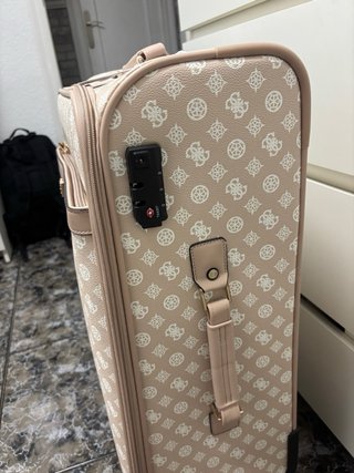 Maleta Guess Beige y Dorada