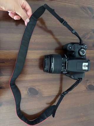Cámara Canon EOS 1300D + Accesorios