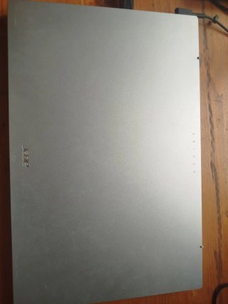 Portátil Acer Aspire Ryzen 5 7520 con mouse da gioco