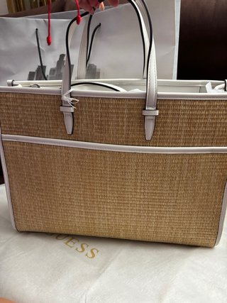Bolso Guess Beige y Blanco