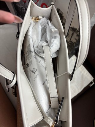 Bolso Guess Beige y Blanco