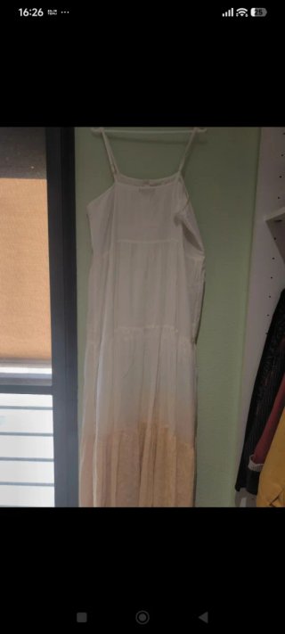 Vestido largo tirantes beige y blanco