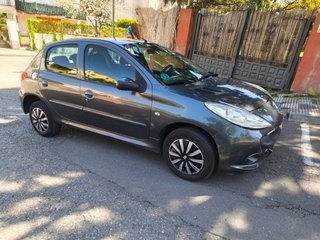 Peugeot 206 2011