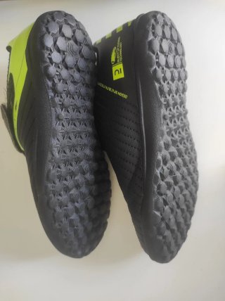 Botas de fútbol niño talla 33