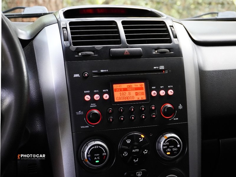 Suzuki Grand Vitara 1.9 DDiS JLX-E (2005) 2006, foto 19
