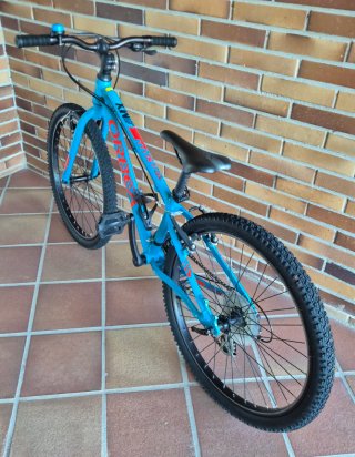 Bici Orbea MX 24 Dirt 24" super leggera come nuova