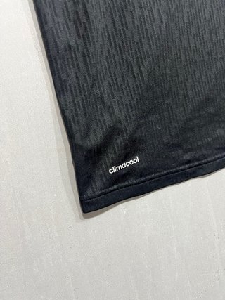 Camiseta Adidas Negra y Gris