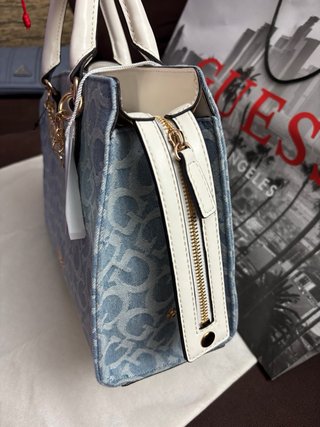 Bolso Guess Azul y Blanco