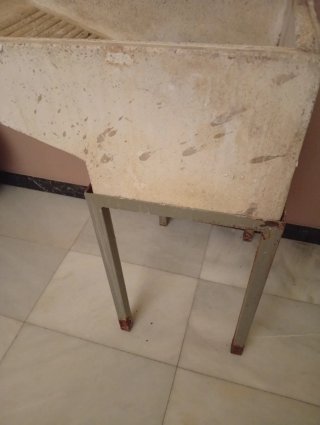 Pila de lavar de piedra y metal Se regala urgente
