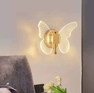 Candeeiro de parede borboleta em acrílico e metal