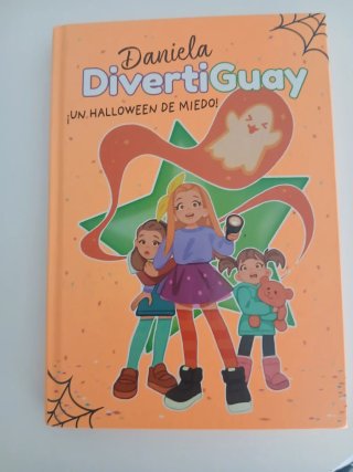 Libro Daniela DivertiGuay: Halloween de Miedo