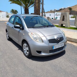 TOYOTA YARIS 1.3 VVTI