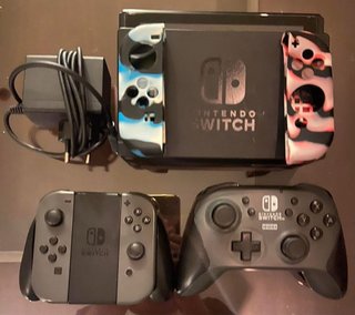 Nintendo Switch + Accesorios