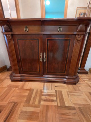 Mueble de entrada con espejo