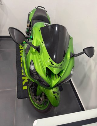 Kawasaki ZZR1400 Moto Deportiva Verde OFERTA