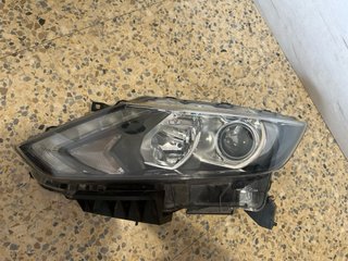 Faro Delantero Derecho Nissan kicks