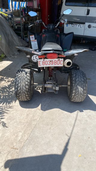 Moto Yamaha Off-Road Negra/Roja            350 cc