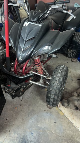 Moto Yamaha Off-Road Negra/Roja            350 cc