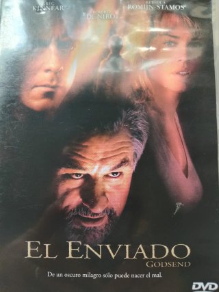 4 DVDs: El Poder Estino, Chucky, Piratas Caribe II