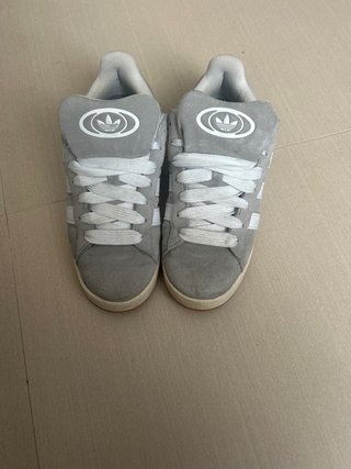 Adidas Campus Grises y Blancas