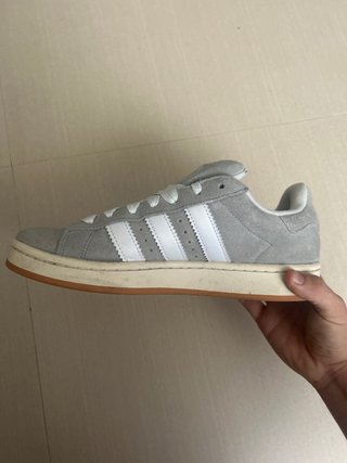 Adidas Campus Grises y Blancas