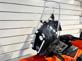 KTM 390 Adventure Naranja y Negra