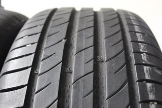 2 Gomme Usate Delinte 215 50 R18 92W