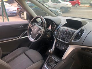 Opel Zafira Tourer 2012