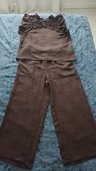 Completo Shein marrone nuovo