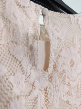 Blusa tirantes encaje beige talla XS