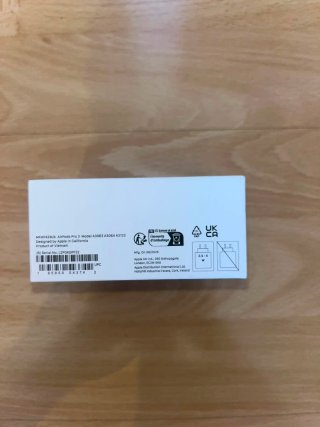 Apple AirPods Pro 3 con ricevuta