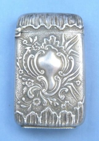 Elegante caja antigua de cerillas de plata