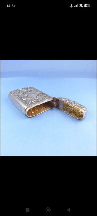 Elegante caja antigua de cerillas de plata