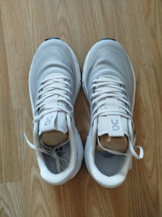 Zapatillas On Cloudnova form TT