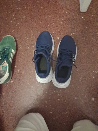 Zapatillas Adidas niño Talla 39 y medio