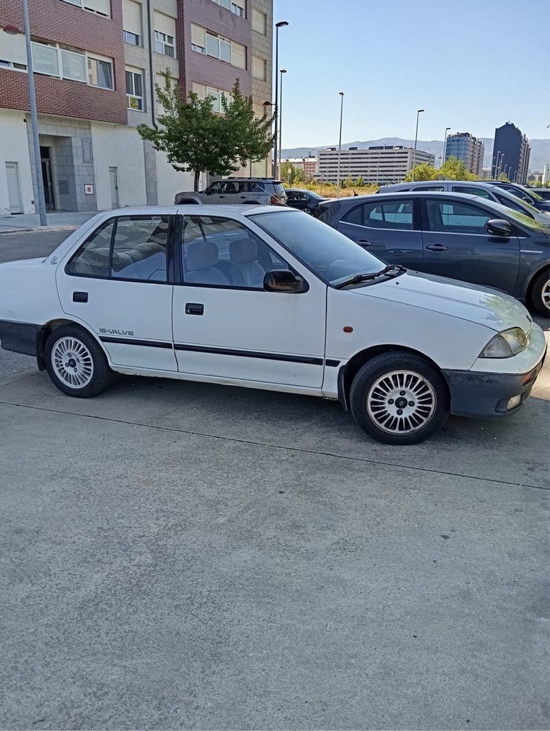 Suzuki Swift 1.6 16v - foto 1
