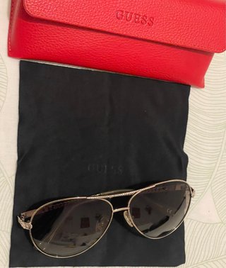Gafas de sol Guess Aviador Doradas