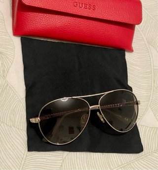 Gafas de sol Guess Aviador Doradas
