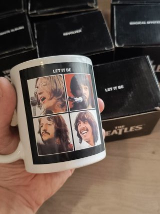Collezione tazze Beatles