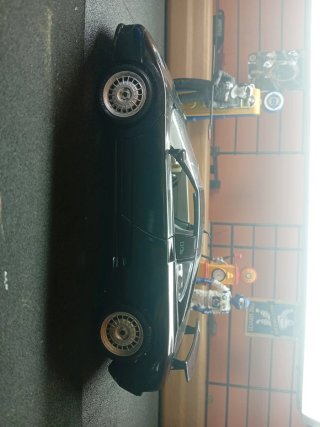 Bugatti 11GB Burago 1/18