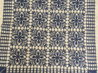 Centrotavola uncinetto vintage anni '70 blu