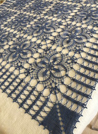 Centrotavola uncinetto vintage anni '70 blu