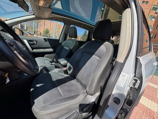 Nissan Qashqai+2 2010