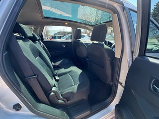 Nissan Qashqai+2 2010